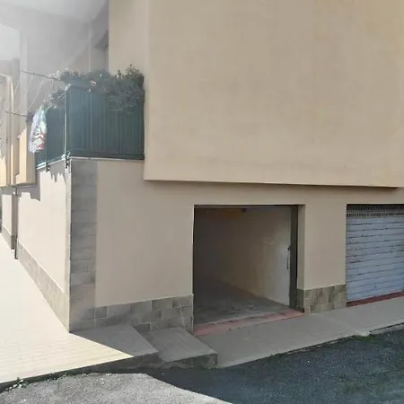 Apartment Hostdomus - Casa Paradiso